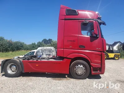 Truck service 3