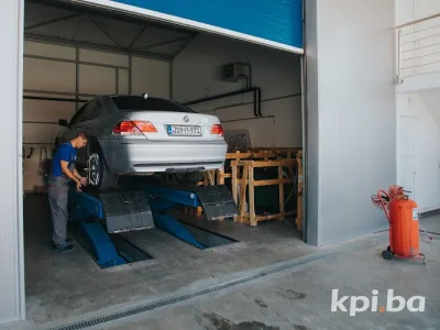 Kajzer Autostakla 3