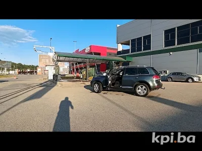 Zeka Samouslužna Praonicq 2