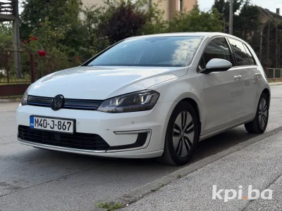 Besplatno vozanje Volkswagen električni Golf