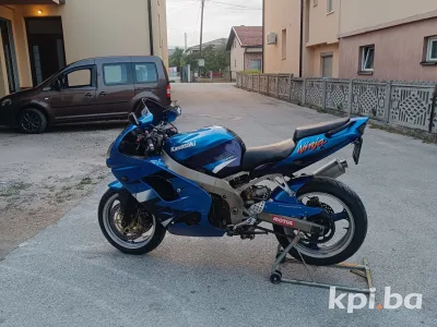 Kawasaki Ninja ZX-9R 2000