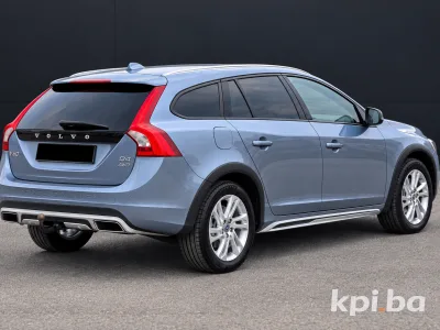 Volvo V60 Cross Country 2017