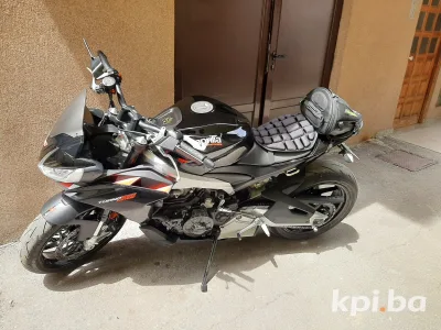 Aprilia Tuono 660