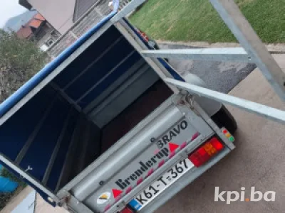Iznajmljivanje izdavanje auto prikolice