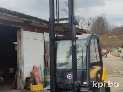 Iznajmljivanje najam rent forklift viljuskara 1.5t do 7t
