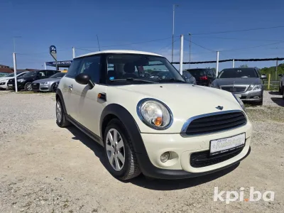 MINI ONE D DIZEL  1.6 CCM, 66 KW  2010.GOD.  REG. 03/2027.