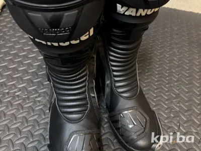Vanucci RV5 racing cizme